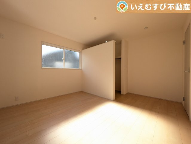 Livele Garden.S　寄居露梨子の洋室