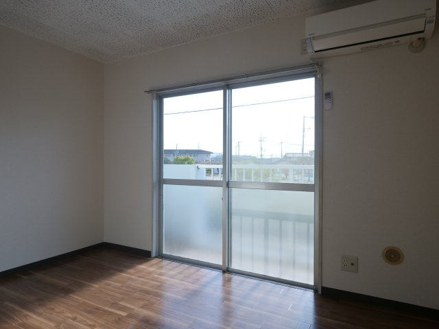 マンションＩＴの居間・リビング|※写真は別の部屋のものです。