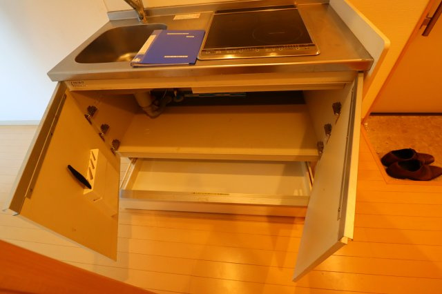 アジュールメゾン十条の収納|キッチン下収納です！