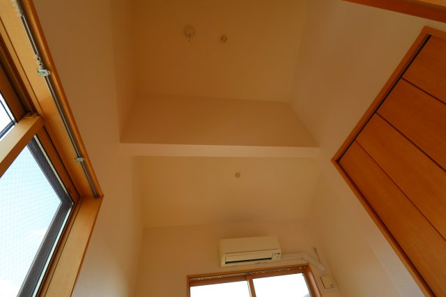 アジュールメゾン十条の内装|天井が高いので、開放感があります！