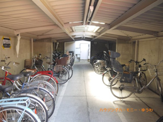 【その他共用部分】 | 建物内に、便利な駐輪場があります。