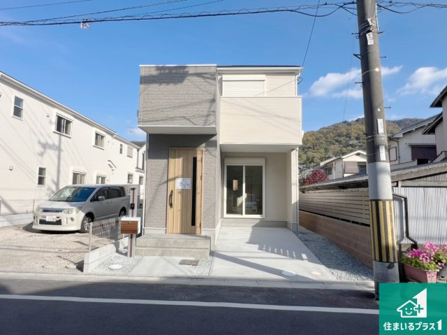 東大阪市豊浦町　第1期　新築一戸建ての外観|お客様に長く安心して住んでいだだける事にこだわった家づくり！住んでからのアフターサービスにもしっかりと取り組んでいます！