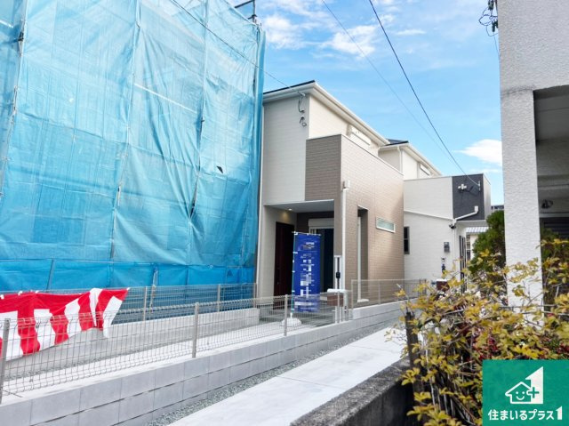東大阪市豊浦町　第1期　新築一戸建ての外観|安心の10年保証！外観を美しく保ち、雨水で汚れを落とします！気になることがありましたら、お気軽にお問い合わせください！