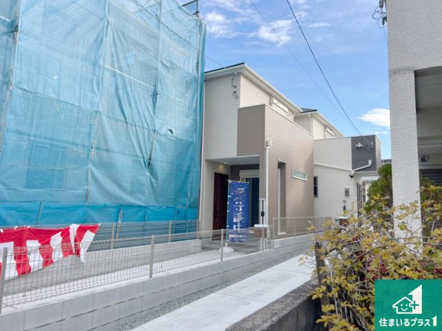 東大阪市豊浦町　第1期　新築一戸建ての外観|安心の10年保証！外観を美しく保ち、雨水で汚れを落とします！気になることがありましたら、お気軽にお問い合わせください！