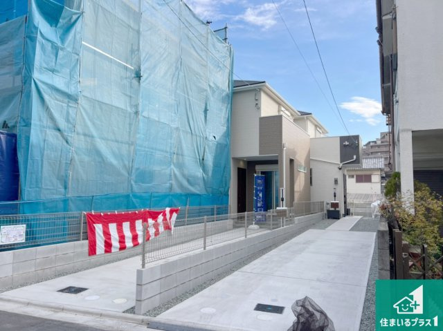 東大阪市豊浦町　第1期　新築一戸建ての外観|安心の10年保証！外観を美しく保ち、雨水で汚れを落とします！気になることがありましたら、お気軽にお問い合わせください！