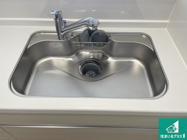 東大阪市大蓮南　第3期　新築一戸建ての設備|洗い物も楽にできる、広々シンク！
