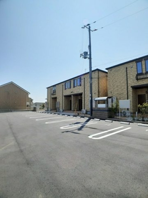 【駐車場】 | フレスコ・パッソⅡ | 駐車場に車を止められます