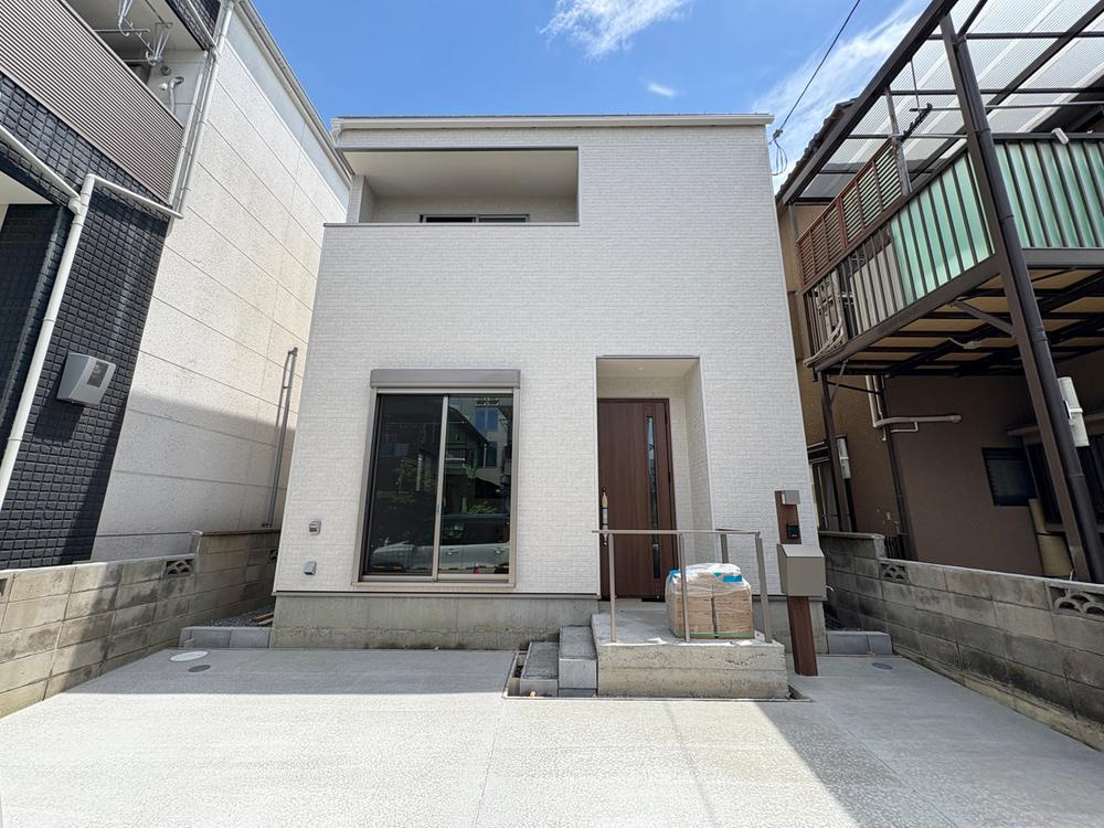 山之上3丁目　新築一戸建ての外観|新しい生活にいかがでしょうか？外観はお住まいの顔になります。こだわりたいポイントですね。外壁塗装や屋根塗装のご相談も承っております。
■現地内覧・資金計画相談・住宅ローン相談もお問合せ受付中■