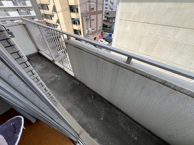 【バルコニー】 | エメラルドマンション三萩野（A-1）