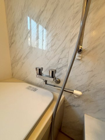 泉佐野市羽倉崎二丁目テラスハウスの浴室