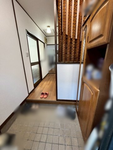 泉佐野市羽倉崎二丁目テラスハウスの玄関