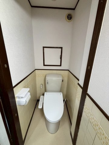 泉佐野市羽倉崎二丁目テラスハウスのトイレ