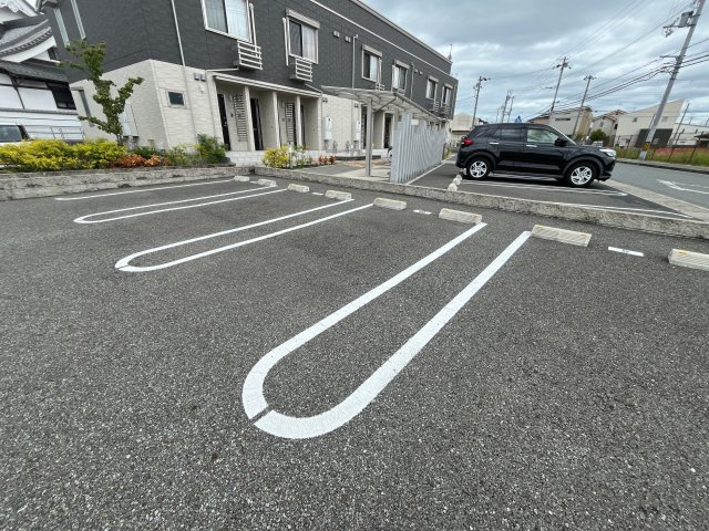 PARC MIDIの駐車場