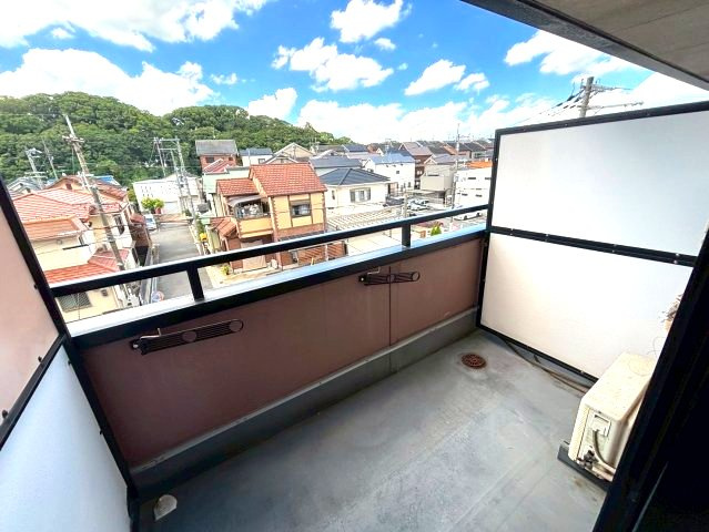 DH白鳥ビルのバルコニー