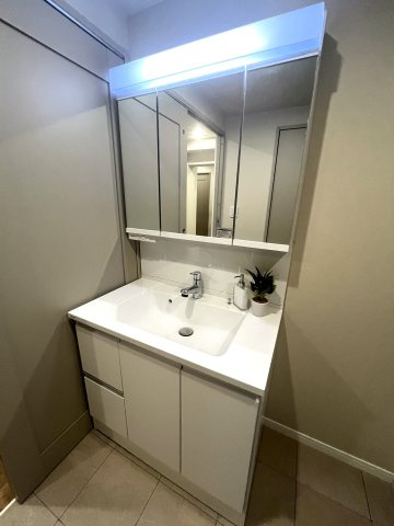 コープ東薬院の独立洗面台