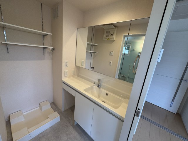 フェリーチェの独立洗面台