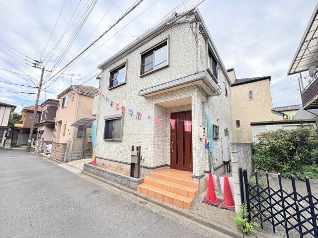 【外観】 | 新座市野寺4丁目　中古一戸建住宅　(保谷店) | スーパー・コンビニまで徒歩10分以内、お買い物の負担も少なめです！