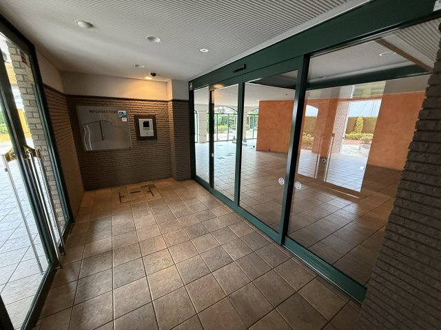 リビオ上野芝ガーデンズのエントランス