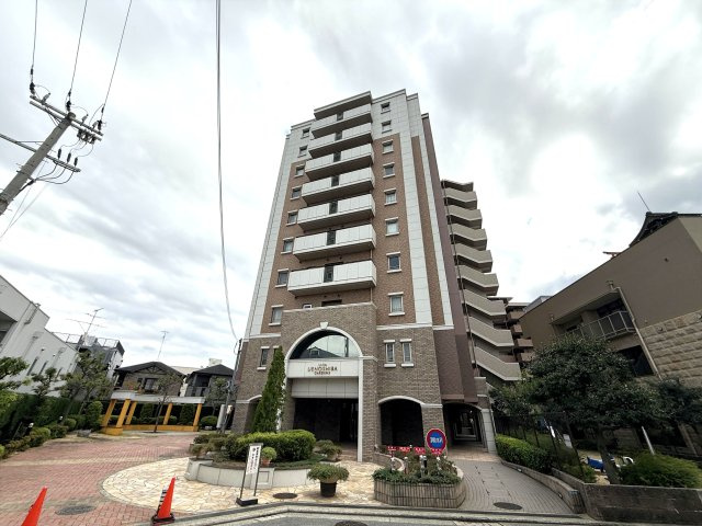 リビオ上野芝ガーデンズの外観