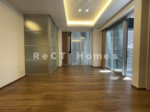 姫路市白銀町の賃貸マンションの居間・リビング