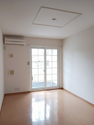 【居間・リビング】 | ウィナーズ・ヴィラ