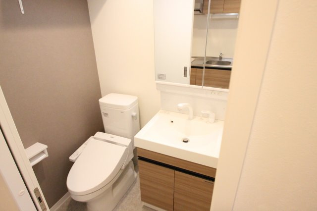 ティーズカレッジ近畿大学前の洗面所