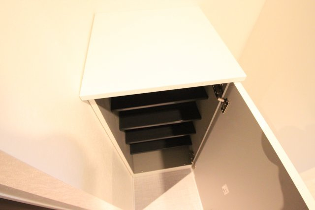 ティーズカレッジ近畿大学前の収納