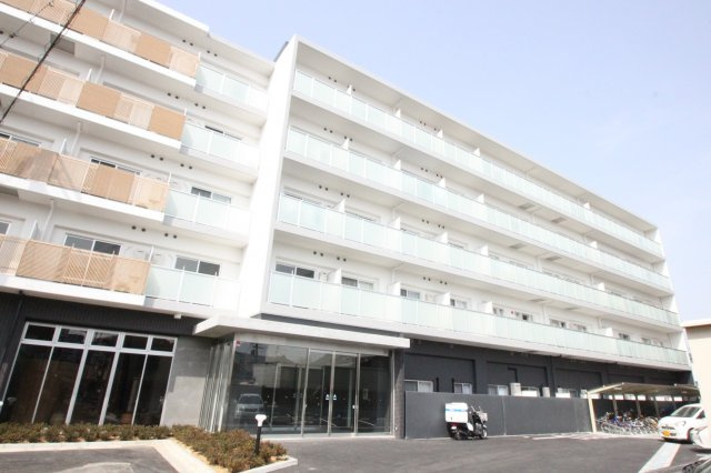 ティーズカレッジ近畿大学前