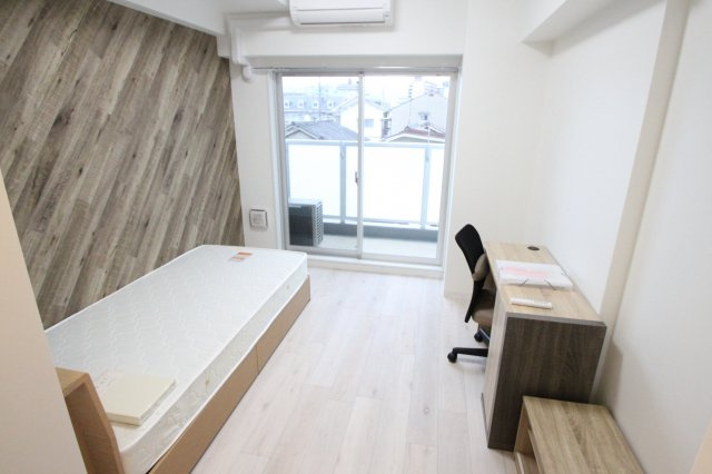 ティーズカレッジ近畿大学前の洋室