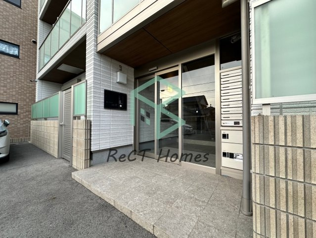 姫路市安田２丁目の賃貸マンションのエントランス