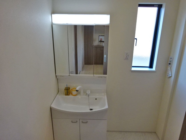 【独立洗面台】 | 函南町仁田35番 新築建売分譲住宅 建物＋土地 TW05772 | 函南町仁田A号棟　洗面化粧台 ※令和8年1月29日撮影写真