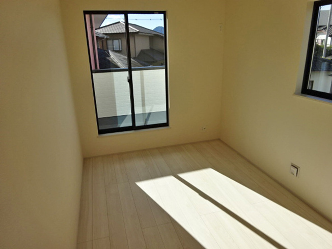 【洋室】 | 函南町仁田35番 新築建売分譲住宅 建物＋土地 TW05772 | 函南町仁田A号棟　洋室6帖(西側) ※令和8年1月29日撮影写真