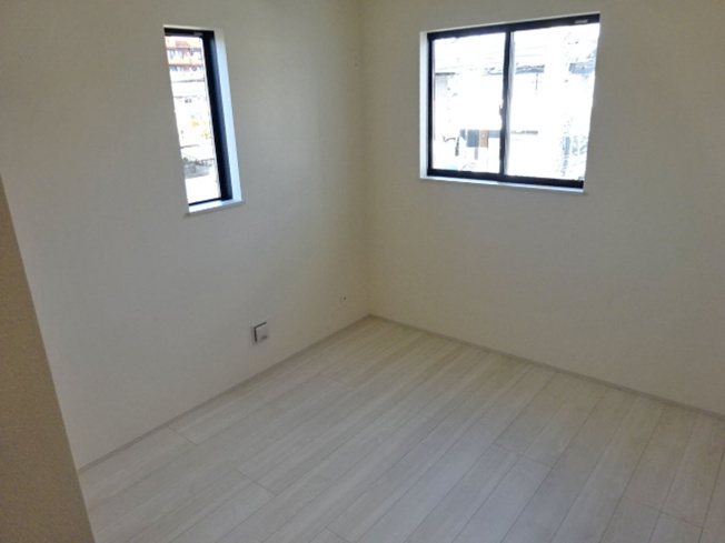 【洋室】 | 函南町仁田35番 新築建売分譲住宅 建物＋土地 TW05772 | 函南町仁田A号棟　洋室5.25帖 ※令和8年1月29日撮影写真