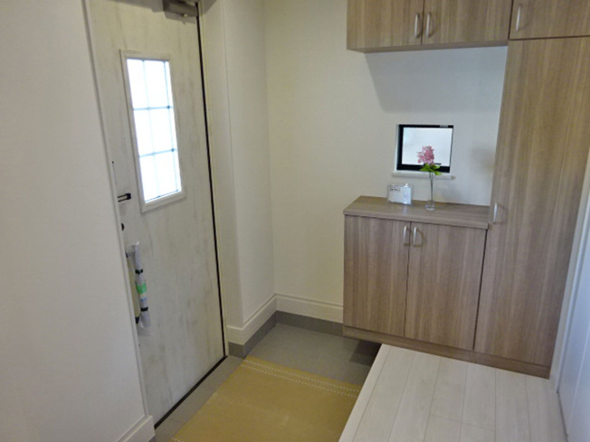 【玄関】 | 函南町仁田35番 新築建売分譲住宅 建物＋土地 TW05772 | 函南町仁田A号棟　玄関 ※令和8年1月29日撮影写真