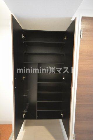 ラグゼ難波南の収納