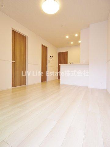 カリーノⅧの居間・リビング|※同仕様写真