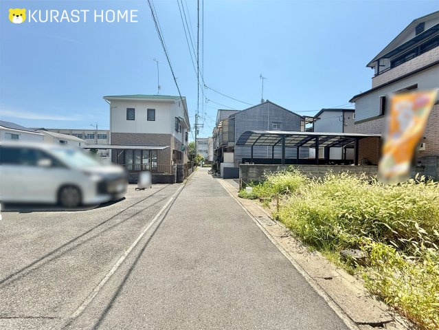 京都市南区久世中久町　建築条件なし土地の前面道路含む現地写真