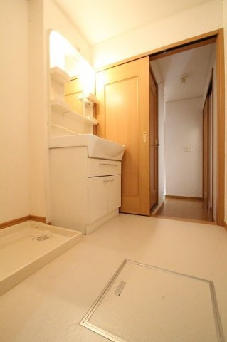 サンフラワーＡの洗面所