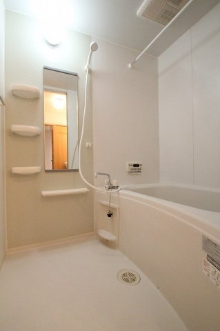 サンフラワーＡの浴室