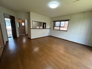 【居間・リビング】 | 岐阜市芥見南山！築28年中古住宅！ハウスクリーニング・シロアリ点検済み！そのままでお住みいただけます | 岐阜市芥見南山！築28年中古住宅！ハウスクリーニング・シロアリ点検済み！そのままでお住みいただけます