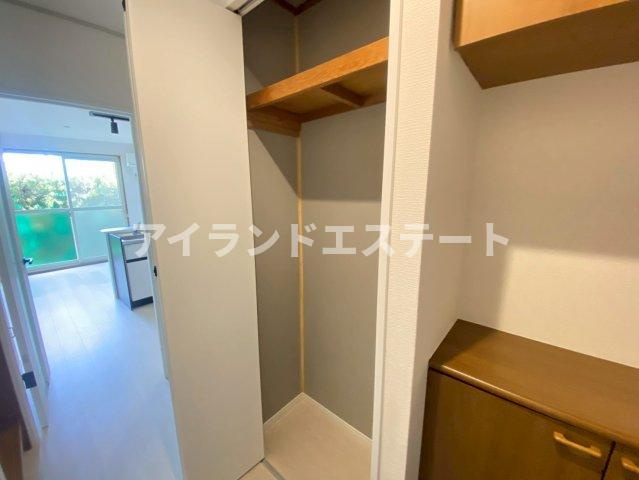 コートハウスⅡ　ペット相談可　リフォーム中　バイク駐輪場無料の収納