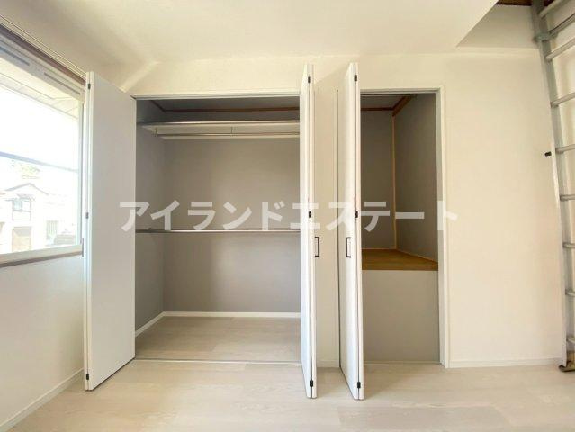 コートハウスⅡ　ペット相談可　リフォーム中　バイク駐輪場無料の収納