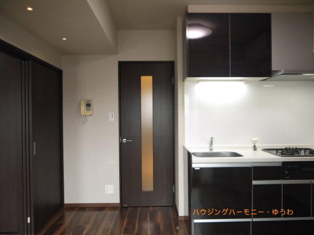 【キッチン】 | ヴェルト池袋 | 心地よい光と風があふれています。プライベートな自分時間を快適に過ごせるお部屋。