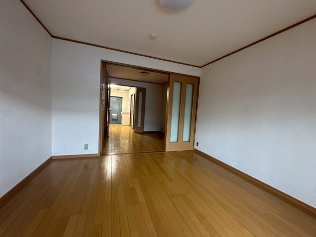 トーカイプラザ　壱号館の居間・リビング