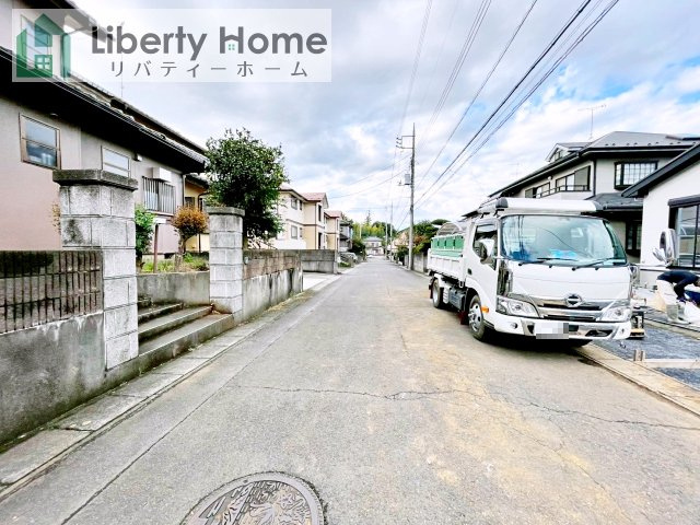 龍ケ崎市城ノ内8期　新築戸建の前面道路含む現地写真