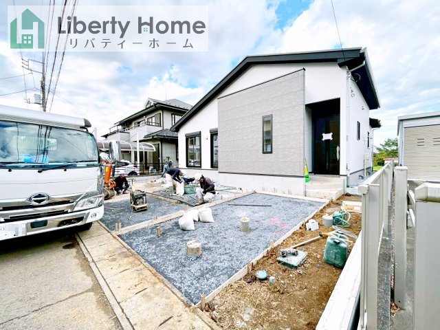 龍ケ崎市城ノ内8期　新築戸建の駐車場