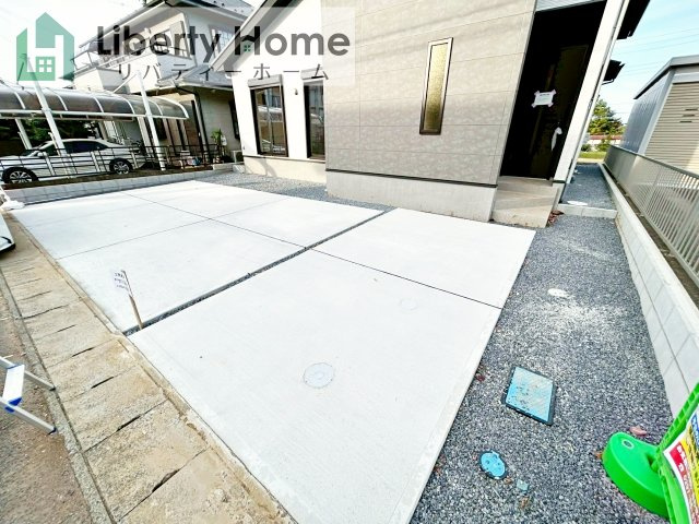 龍ケ崎市城ノ内8期　新築戸建の駐車場