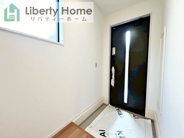 龍ケ崎市城ノ内8期　新築戸建の玄関