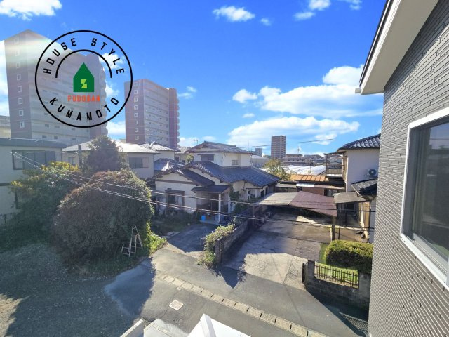 熊本市北区徳王2丁目第1-3棟（2号棟）の展望|窓から緑が見える物件も魅力的です。