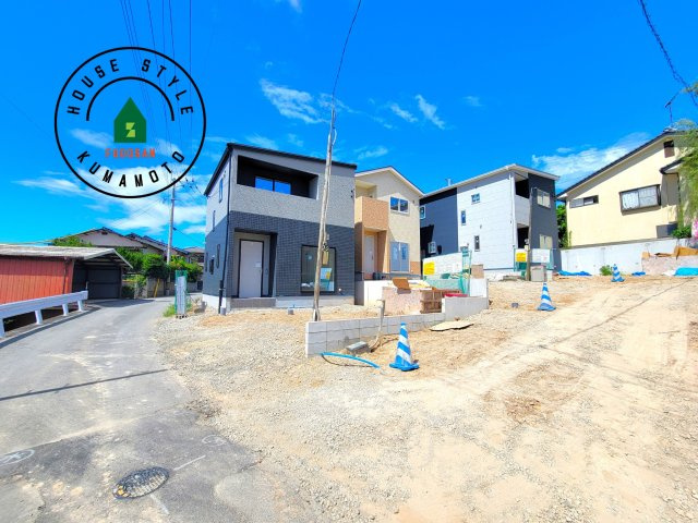 熊本市北区徳王2丁目第1-3棟（2号棟）の前面道路含む現地写真|見学の時間などお気軽にお問い合わせ下さい。